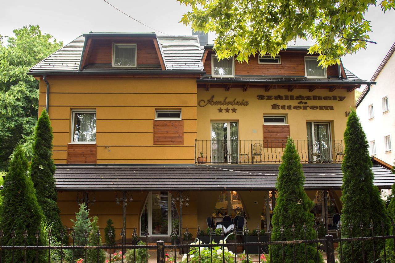 Ambrozia Szallashely Es Etterem Miskolc Bagian luar foto